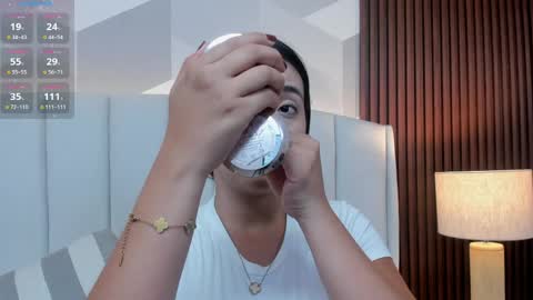 Julieta Santos online show from 05.21.26