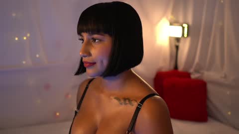 Snapshot of julietawinona chatting on 01.24.25 julietawinona online show from 01.24.25