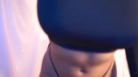 Snapshot of julietawinona chatting on 11.22.25 julietawinona online show from 11.22.25