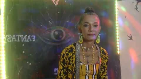 Julieth Wolf online show from 02.07.25