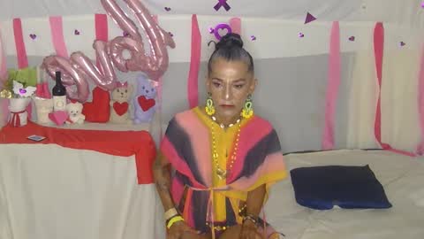 Julieth Wolf online show from 02.12.25