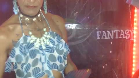 Julieth Wolf online show from 02.23.25