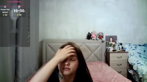 Snapshot of julietkalen chatting on 05.23.26 Julietkitty online show from 05.23.26