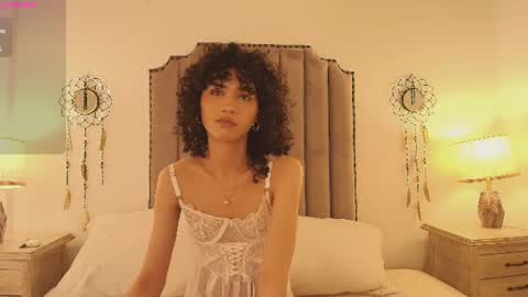 Snapshot of julietta___ chatting on 06.12.26 julietta online show from 06.12.26