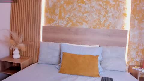 Julieta online show from 02.21.26