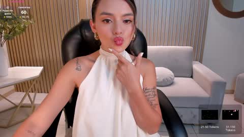 Juliette Moreau online show from 04.09.26