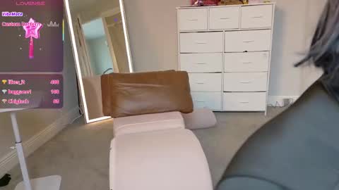 Julie online show from 02.27.26