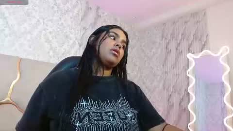 juliieta_tay online show from 07.23.26