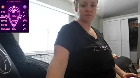 Juli Monroe online show from 01.11.26