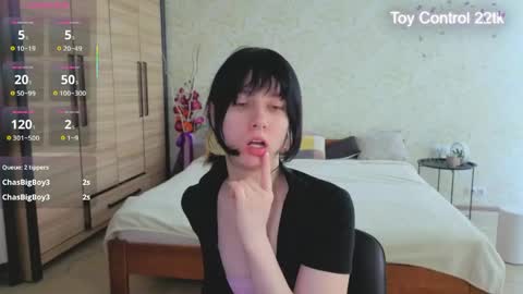 Snapshot of julissweet chatting on 05.16.26 Asmodeus online show from 05.16.26