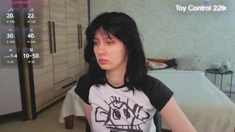 Snapshot of julissweet chatting on 05.24.26 Asmodeus online show from 05.24.26