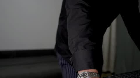 JULiUS   online show from 09.25.25