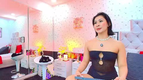 Julieta Reyes   online show from 06.02.26