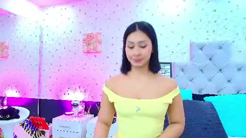 Julieta Reyes   online show from 06.16.26