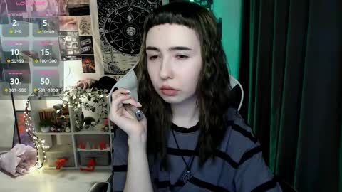 Baroness Von Cringe online show from 11.26.25