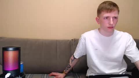 Snapshot of julsweet chatting on 03.14.26 sweet online show from 03.14.26