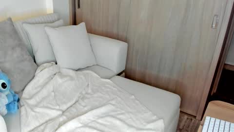 july_correa online show from 01.13.26