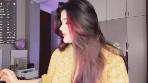 Snapshot of july_slowdive chatting on 02.03.26 Julie online show from 02.03.26