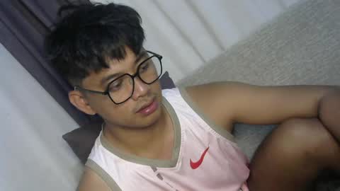 Snapshot of julz_alwayshorny chatting on 04.22.26 call me julz online show from 04.22.26