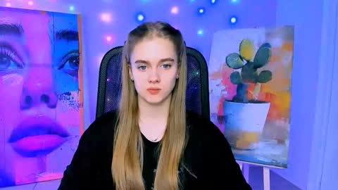 Snapshot of junewoods chatting on 02.18.26 junewoods online show from 02.18.26