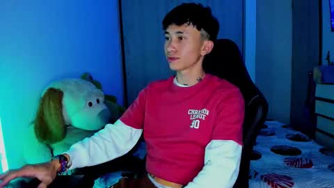 Snapshot of juniior0_0 chatting on 01.16.26 Junior online show from 01.16.26