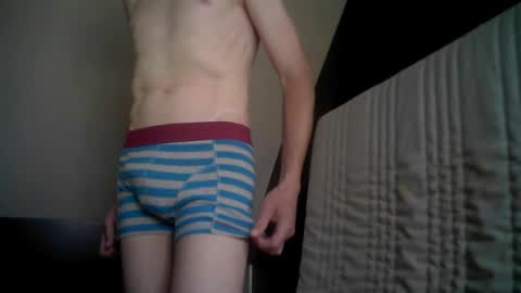 Snapshot of junior25nl chatting on 06.19.26 Junior online show from 06.19.26