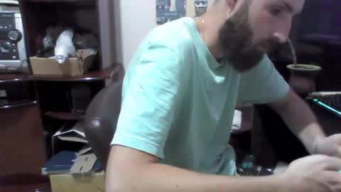 Snapshot of juniorextr_18_ chatting on 12.28.24 juniorextr_18_ online show from 12.28.24