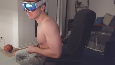 Snapshot of juniormadison69 chatting on 02.18.25 Junior Madison online show from 02.18.25