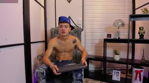 Junior online show from 10.02.25