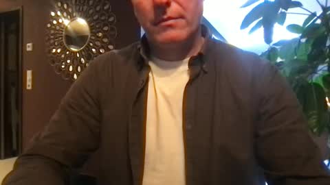 Snapshot of just_another_biguy chatting on 02.07.25 Steven online show from 02.07.25