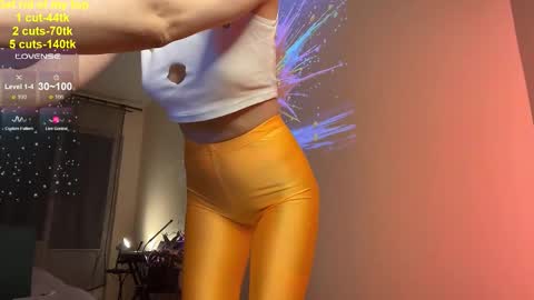 Snapshot of just_call_me_jess chatting on 11.06.25 Jessica I will be here on Tuesday November 26th online show from 11.06.25