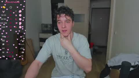 Snapshot of just_edwins chatting on 06.17.26 Edwins online show from 06.17.26