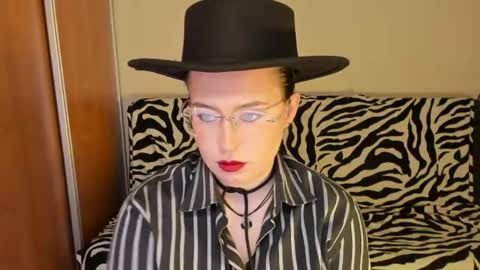 Nika and Mark online show from 06.25.26