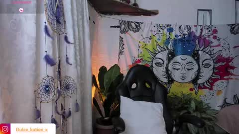 Snapshot of just_katiex chatting on 02.11.25 Sofia online show from 02.11.25