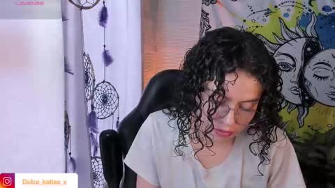 Snapshot of just_katiex chatting on 02.17.25 Sofia online show from 02.17.25