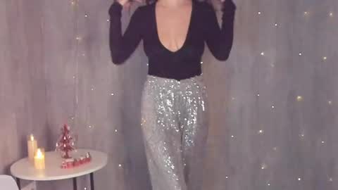 Snapshot of justbarbie chatting on 12.25.24 Alexa online show from 12.25.24