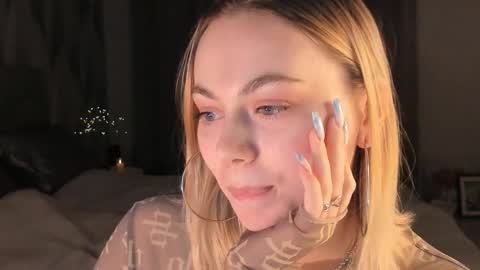 Snapshot of justbarbie chatting on 01.24.25 Alexa online show from 01.24.25