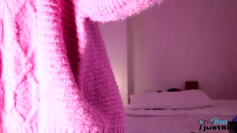 Snapshot of justbecauseiloveit chatting on 02.09.25 Billie B William online show from 02.09.25