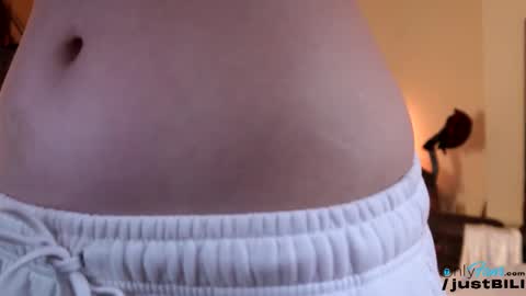 Snapshot of justbecauseiloveit chatting on 10.15.25 Billie B William online show from 10.15.25