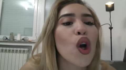 Snapshot of justbribri chatting on 03.15.26 justbribri online show from 03.15.26