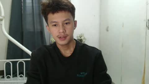Snapshot of justcallme_james chatting on 06.18.26 James online show from 06.18.26
