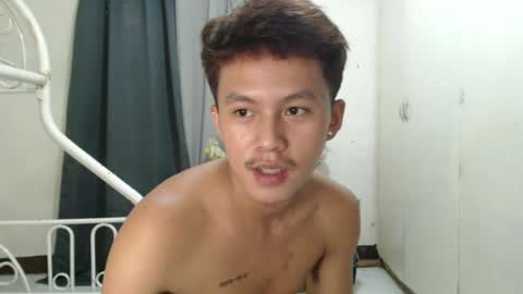 Snapshot of justcallme_james chatting on 06.18.26 James online show from 06.18.26