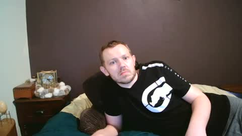 Snapshot of justclickthis chatting on 06.12.26 justclickthis online show from 06.12.26