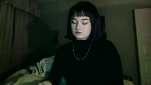 Clio D online show from 12.17.25