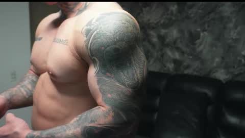 Snapshot of justin_clark1 chatting on 11.22.25 justin clark1 online show from 11.22.25