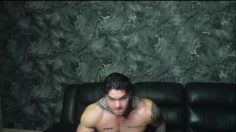 Snapshot of justin_clark1 chatting on 05.01.26 justin clark1 online show from 05.01.26