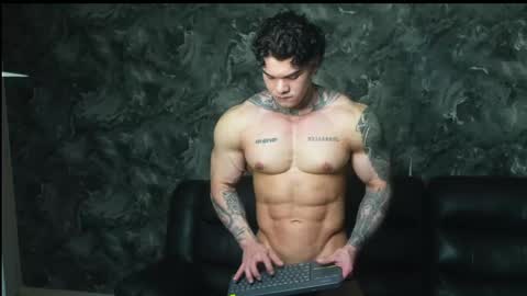 Snapshot of justin_clark1 chatting on 05.16.26 justin clark1 online show from 05.16.26
