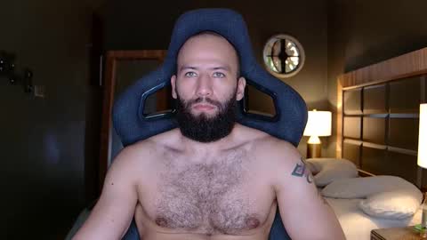 Snapshot of justin_hton chatting on 11.08.25 Justin online show from 11.08.25