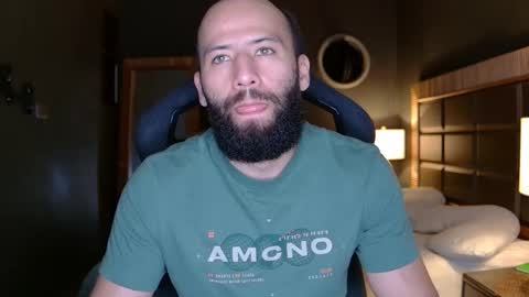 Snapshot of justin_hton chatting on 11.09.25 Justin online show from 11.09.25