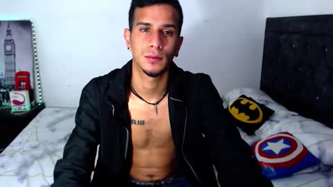Snapshot of justin_melendez chatting on 11.04.25 JUSTIN online show from 11.04.25